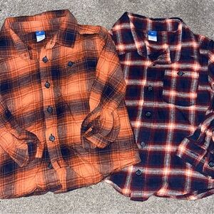 Old Navy  2 pack flannel button up BOYS SIZE: 3T